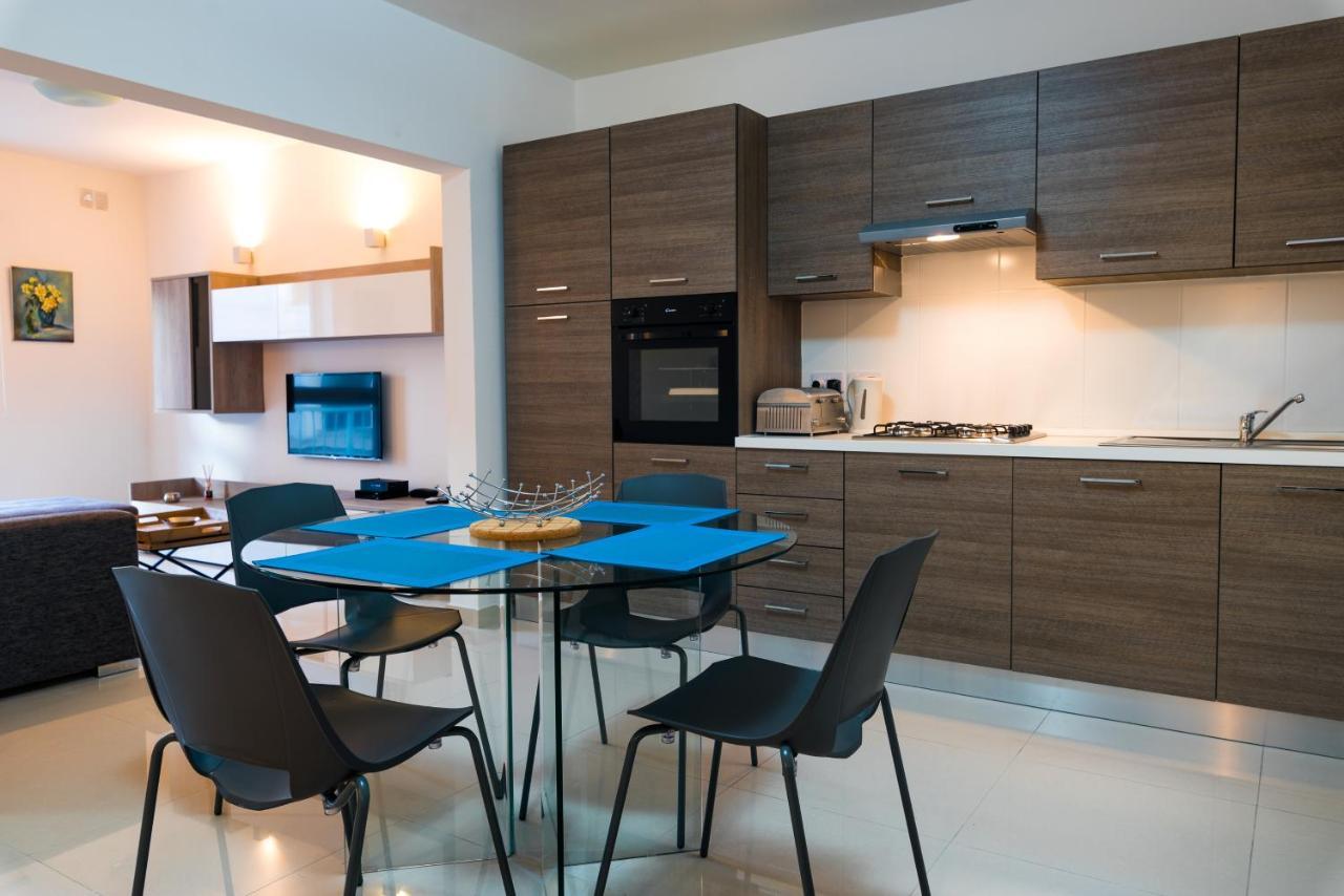 Sh5A-Qawra Prime Location 2 Bedroom Apartment St. Paul's Bay Buitenkant foto