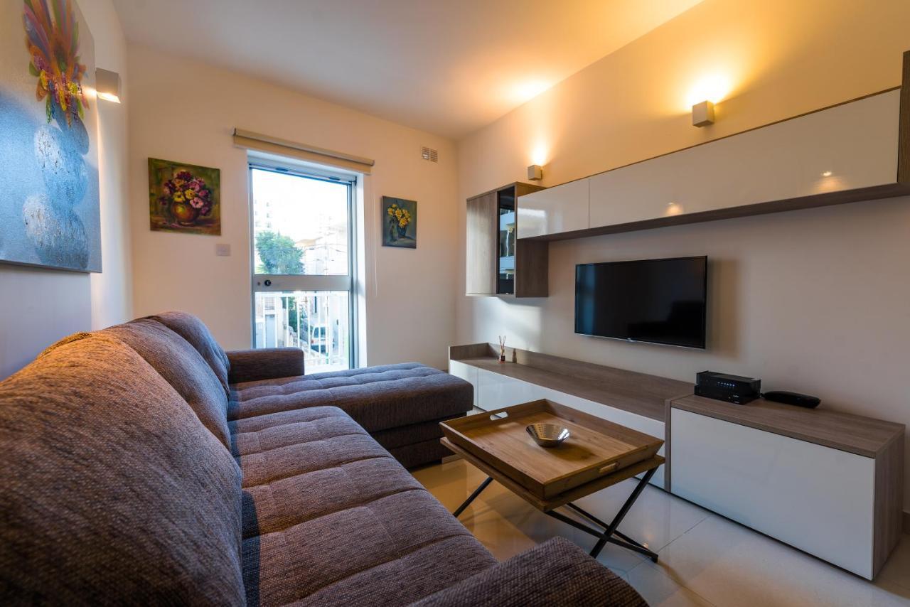Sh5A-Qawra Prime Location 2 Bedroom Apartment St. Paul's Bay Buitenkant foto