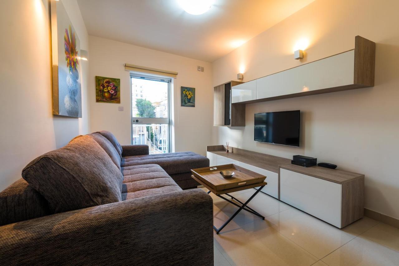 Sh5A-Qawra Prime Location 2 Bedroom Apartment St. Paul's Bay Buitenkant foto