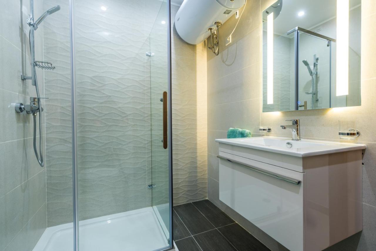 Sh5A-Qawra Prime Location 2 Bedroom Apartment St. Paul's Bay Buitenkant foto